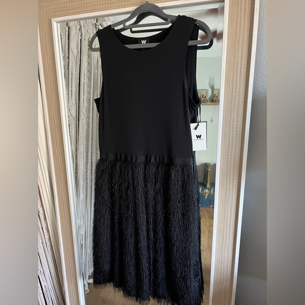 Women’s Worth sleeveless dress with faux feather bottom